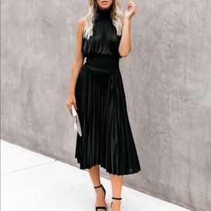 Vici Pont Des Arts - Pleated, smocked, midi dress